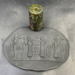 Old Indus Valley Ancient Carved On green jade Stone Intaglio Historical Stamps Beads, Cylinder Seal