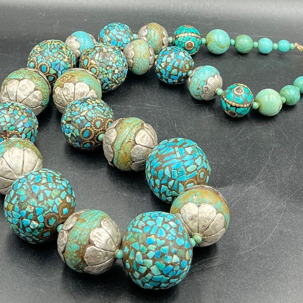 Old Rare Tibetan Green Turquoise Beads With  Blue turquoise inlaid bead Necklace