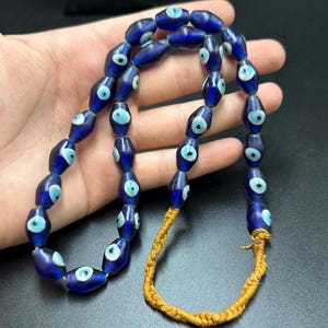 Unique Old blue eye bead Trade Old African Glass Layer Chervons Beads Wearable Lovely beads