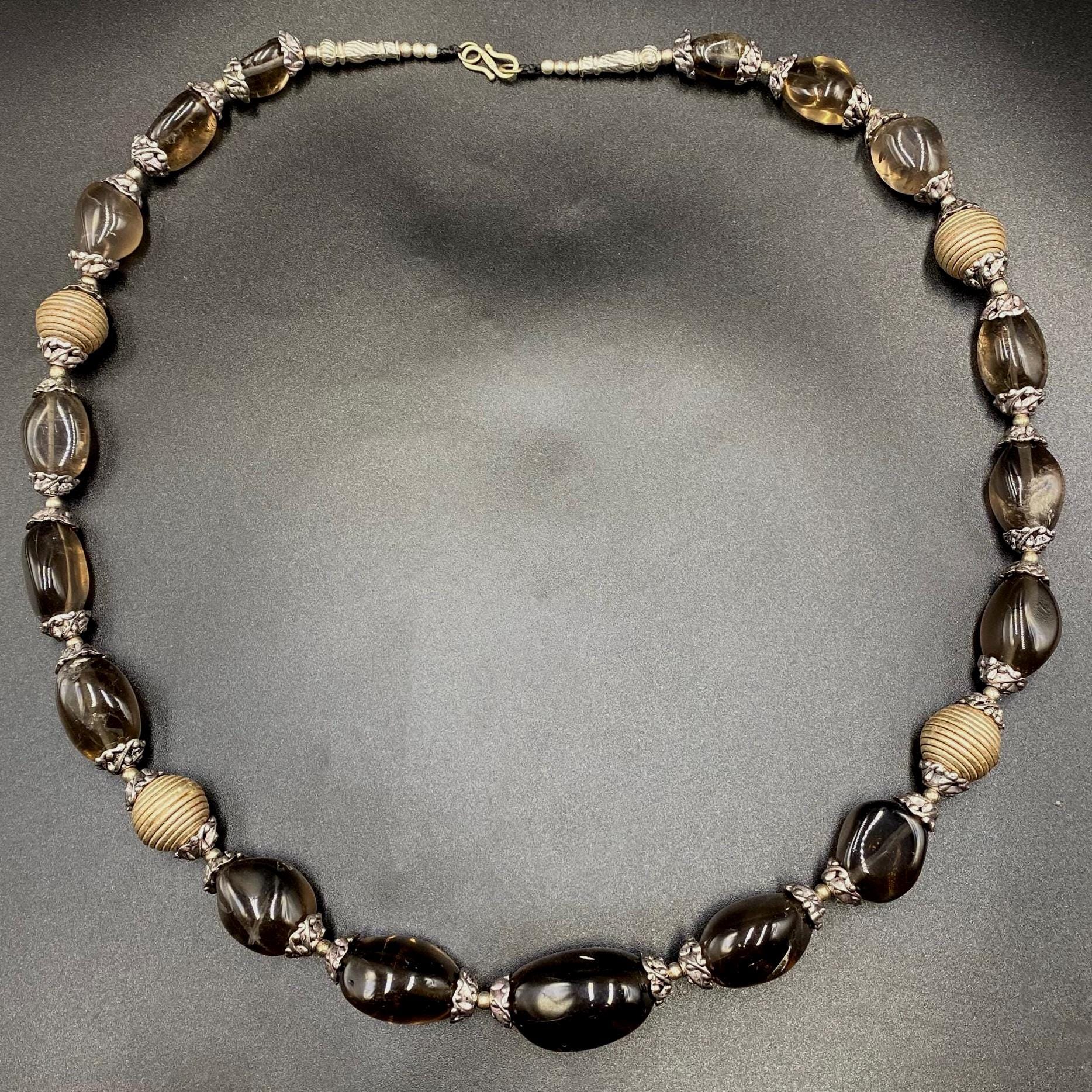 アンティークアフリカンロッククリスタル＆シルバービーズネックレス