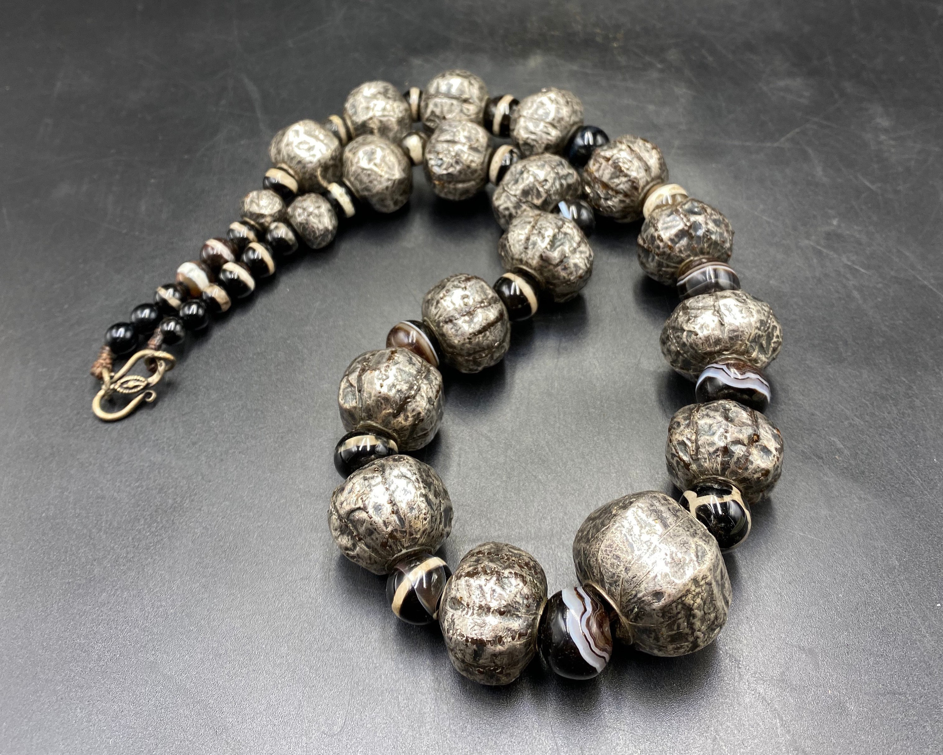 アクセサリー antique vintage old silver mexico indian Antique Indian Silver Bead Necklace, Sulaimani Agate, Tribal