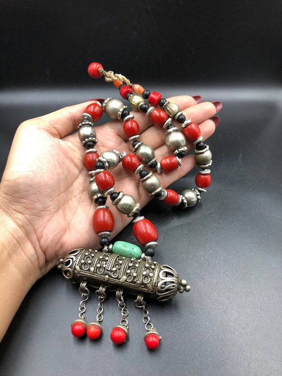 Vintage Moroccan Coral Necklace With Silver Beads - Etsy