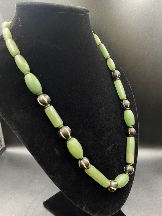 Ancient Pyu Jade Beads And Pyu Black And White Ag… - image 3