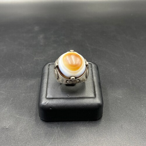 Beautiful Old Ancient Himalayan 1 Eye Dzi bead Agate Silver shops Ring , Ring Size 11 US, Statement Ring