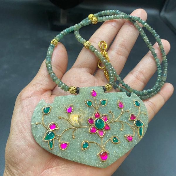 Beautiful Mughal shah Jahan jade and emerald necklace from India Mughal jewelry mughal necklace with multi stone on pendent