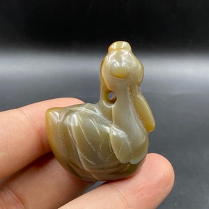 Unique Old Suleimani Agate Chicken Figure Carved On Agate