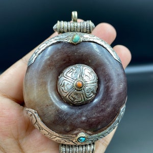 A Beautiful Butan Jade Stone silver pendent with turquoise coral unique style amazing piece top Quality