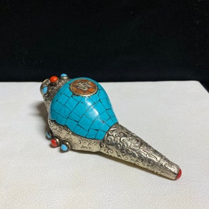 Vintage Tibetan Dung-Dkar Conch Shell Horn  Silver Repousse & Inlay Turquoise On Shell, Altar Object,Sacred Shamanic Dung-Dkar Conch Shell