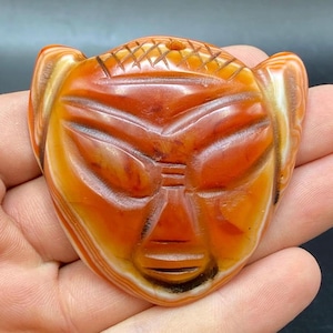 Old Chinese Natural agate face pendent Chinese man face Decoration art deco