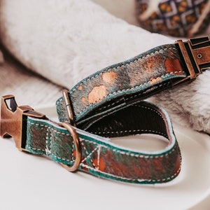 green leather dog collar made by dacus doodles