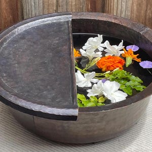 Kupfer Spa Pediküre Badeschale mit Fußstütze | Füße Massage Entspannung Wanne | Schwarz poliertes warmes Fuß-Einweichbecken | Blumendekoration Schalen