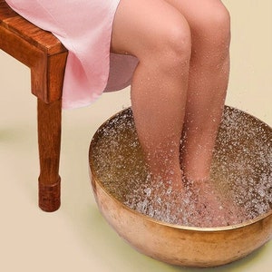 Large Spa Water Vibration Foot Relaxation Massage Bowl | 7 Metals Mixed Sound Chakra Healing Feet Standing Golden Singing Bowl