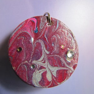 Hand Painted Abstract Pour Style on 1.5&quot; round wood keychain or necklace.