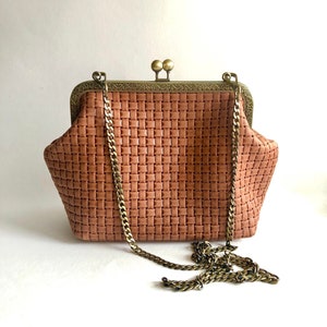 Bolso de cuero marrón / coñac hecho a mano &quot;Vintage&quot; / Bolso con marco de bloqueo de beso / Tote de cuero, bolso de hombro / Su mejor regalo para un ser querido