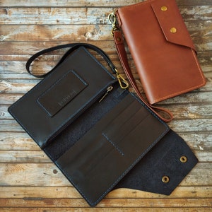 HANDGEMAAKTE Heren Lederen Handtas Clutch "Brutal" | Cognac / Blauwe Telefoon Pouch voor Man | Mini Tas voor Man