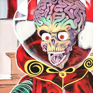 Puede incluir: Una pintura de un extraterrestre verde y morado con un cerebro grande, que lleva una capa roja con ribetes dorados y un casco transparente. El extraterrestre tiene la boca abierta con dientes y una lengua rosa.