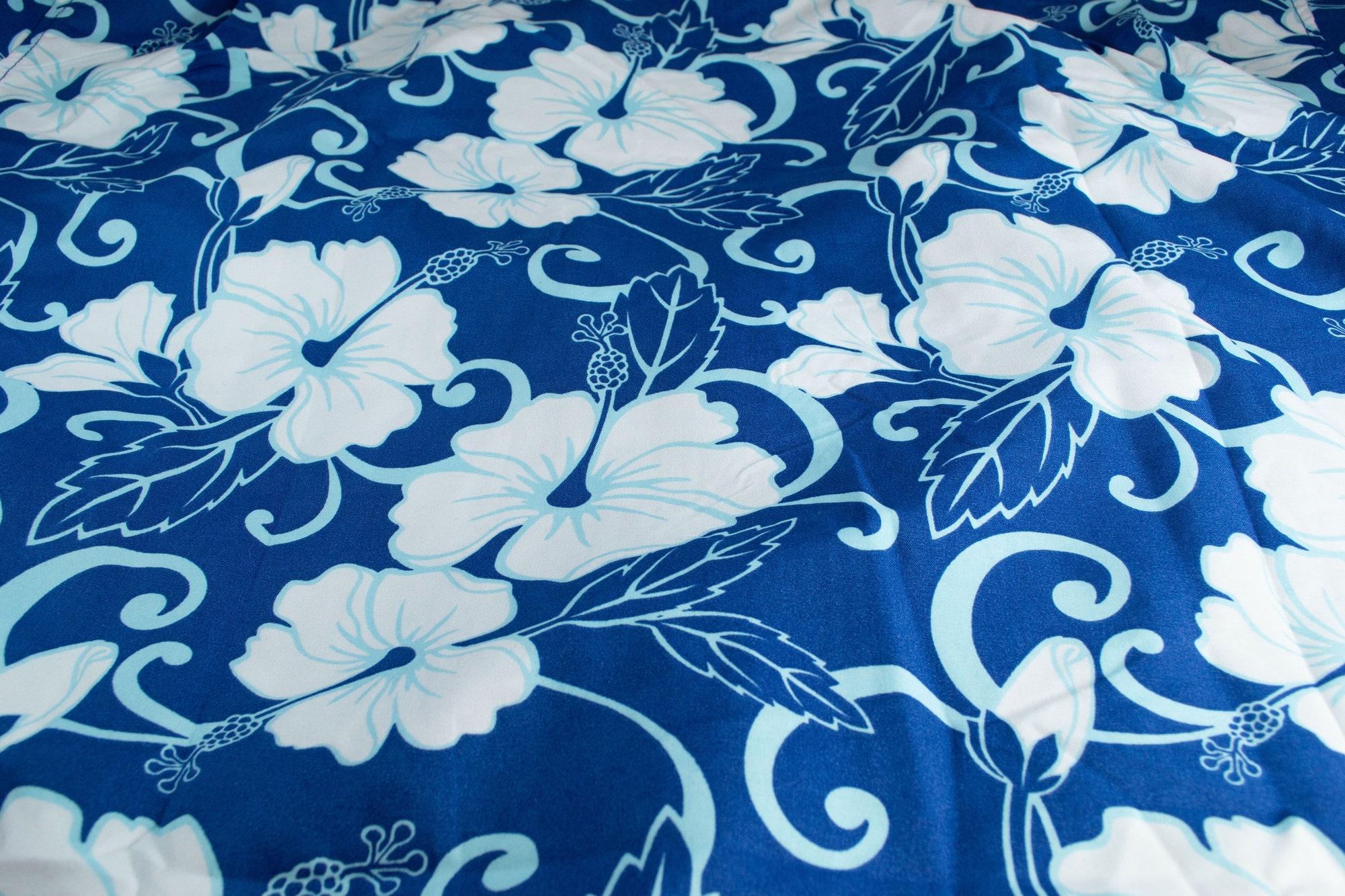 Discover Blue Button Down Hawaiian Shirt with Hibiscus Flower Print