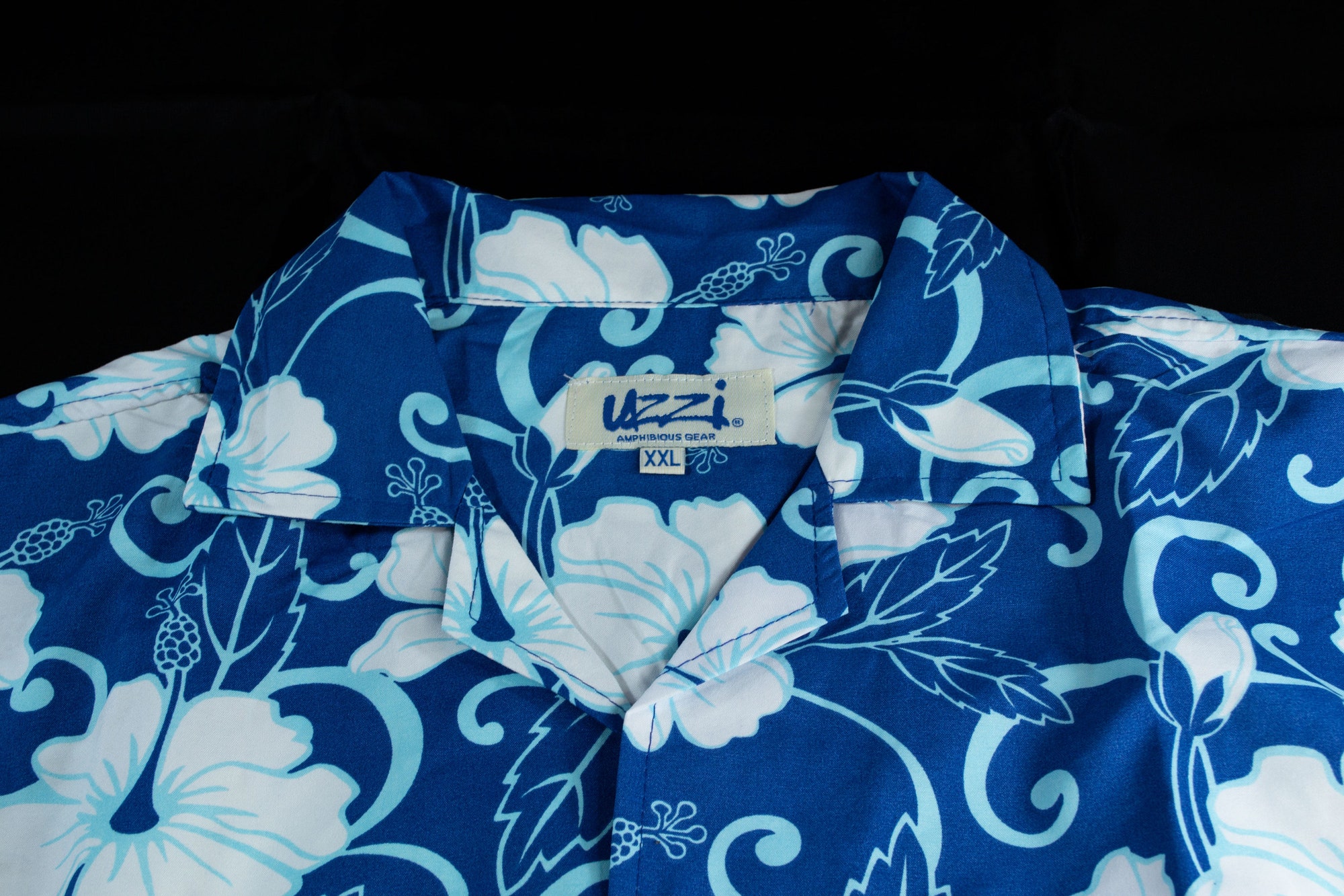 Discover Blue Button Down Hawaiian Shirt with Hibiscus Flower Print