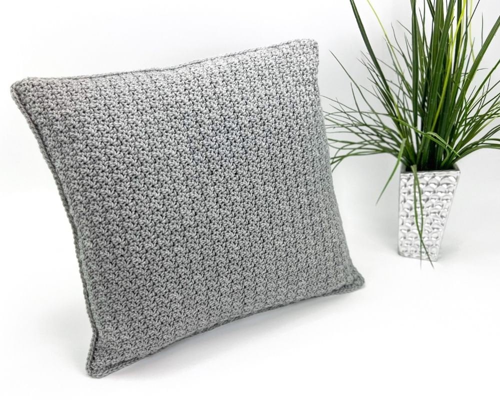 Simple Pillow Crochet