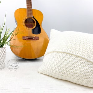 Music Notes Pillow Cover Crochet Pattern image 3