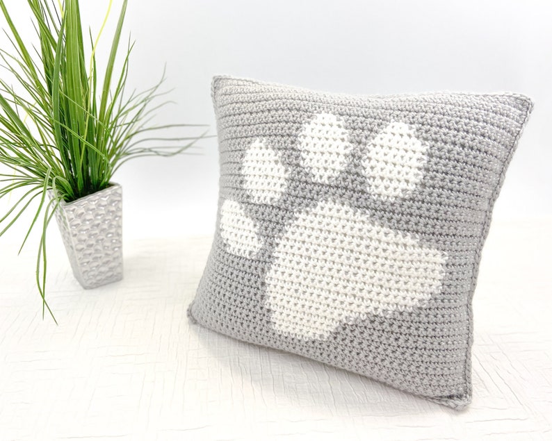 Paw Print Pillow Cover Crochet Pattern image 1