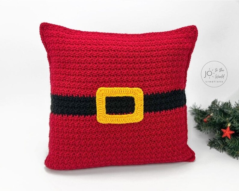 Crochet Christmas Pillow Pattern image 4