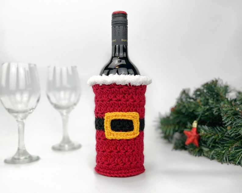 Christmas Wine Bottle Holder Crochet Pattern image 1