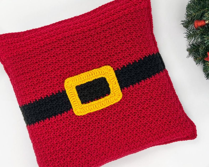 Crochet Christmas Pillow Pattern image 1