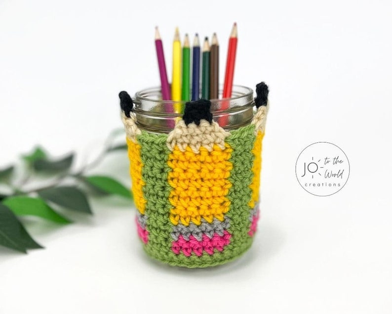 Crochet Pencil Holder Cover Pattern A Great Gift for a Teacher or Kid's Desk afbeelding 5