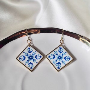 Hand-painted Portuguese Tile Earrings - Blue and white earring, Azulejos tile earring, artisan jewelry, one-of-a-kind gift