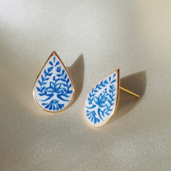 Blue floral studs, hand-painted Fine China earrings, classic blue white flower, hand-painted teardrop push back studs; bridal gift