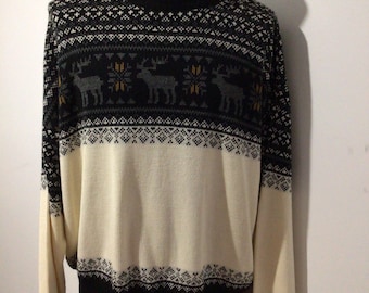 Vintage Men’s pullover sweater. Alpine, ski with reindeer. Unisex