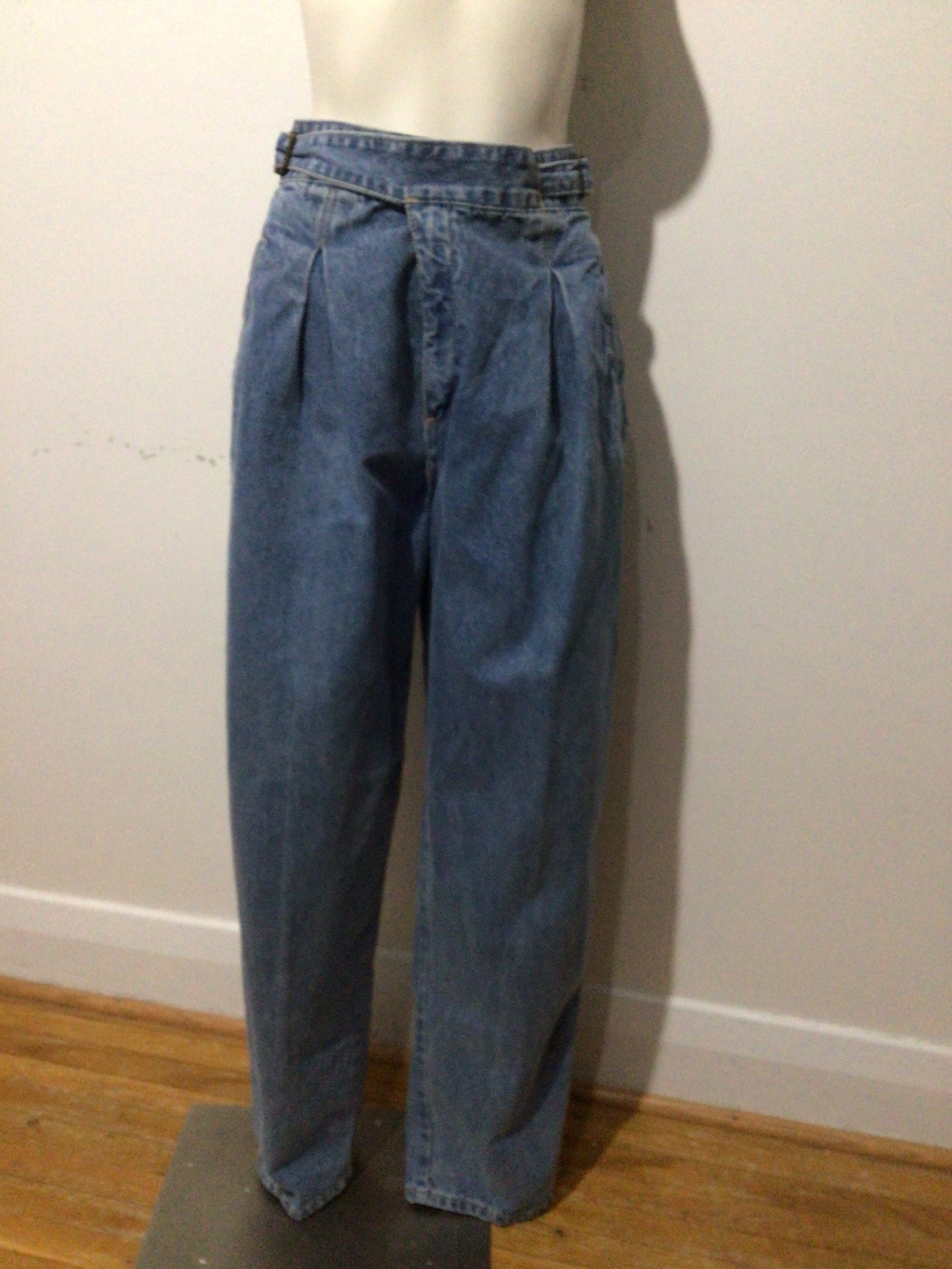 hollywood waistband  Peg pants, Empire bodice, My style