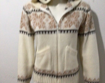 Vintage 1980s women’s cardigan sweater with hood. St Michael