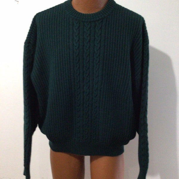 Saint James men’s pullover cable knit green sweater, crew neck. Made in France.
