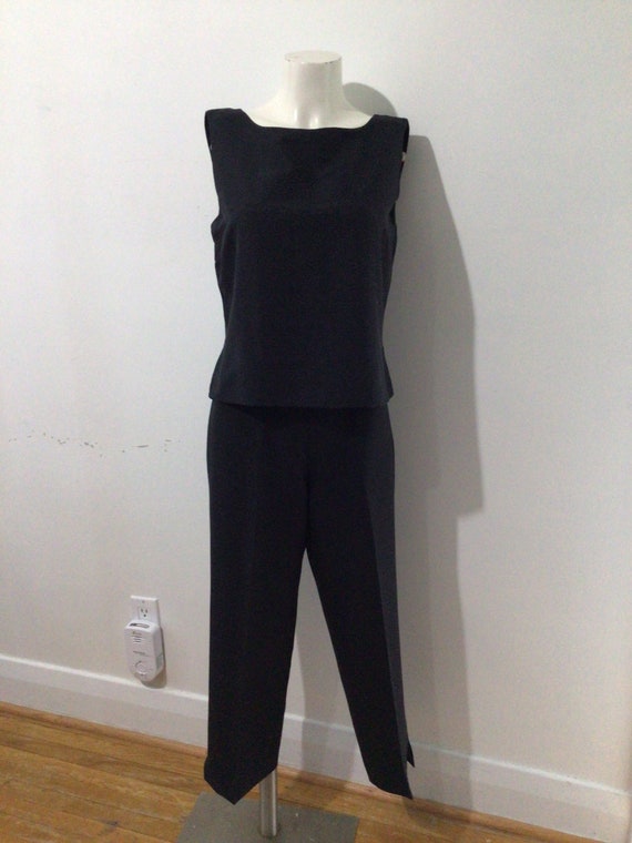 Tommy Bahama black 2 pc. Silk cropped Pant and sle