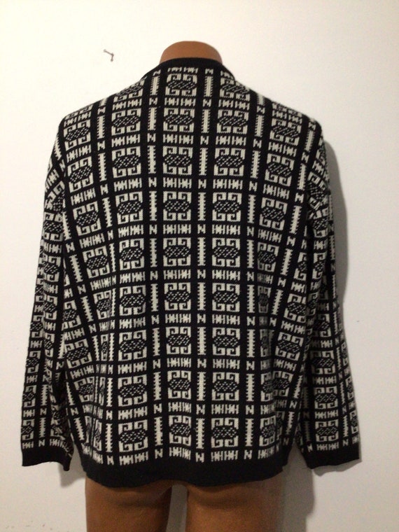 Vintage 1980s men’s Jantzen pullover sweater. Bla… - image 4