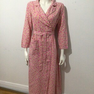 Vintage Woman's Paisley Viyella Wraparound Robe. - Etsy