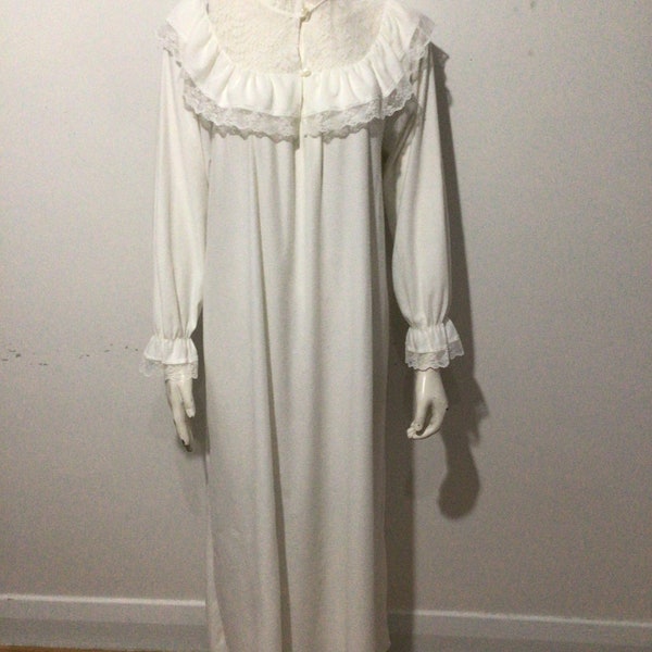 Vintage woman’s nightgown, white lace, lingerie