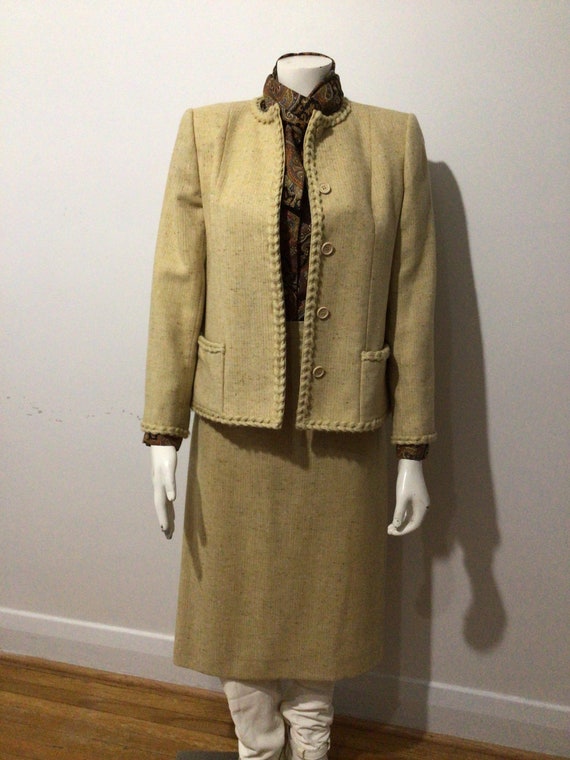 Vintage 2 Pc. Womens Suit. Jacket and Skirt. Irving Samuel 