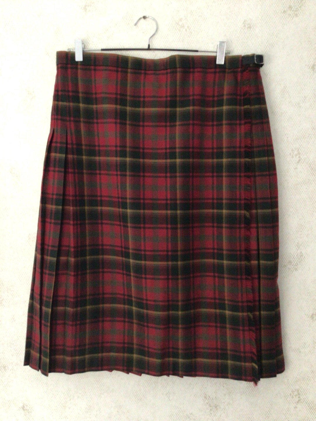 Strathmore Pattern 2695 Vintage Wraparound Maple Leaf Pattern Kilt. Leather Strap, Front Fringe ...