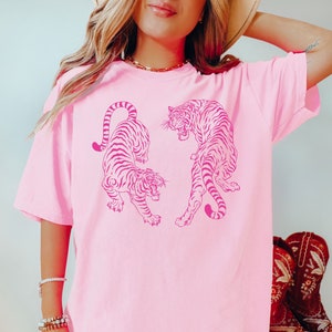 Vintage Tiger Shirt Comfort Colors® Tshirt Pink Tiger Shirt Tiger Graphic Tee Year of the Tiger Hippie Clothes Trendy Clothes Indie Clothes
