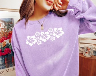 Comfort Colors® Hibiscus Sweatshirt Hawaii Sweatshirt Ocean Inspired Style Hibiscus Crewneck Beach Flower Coconut Girl Beachy Sweatshirt