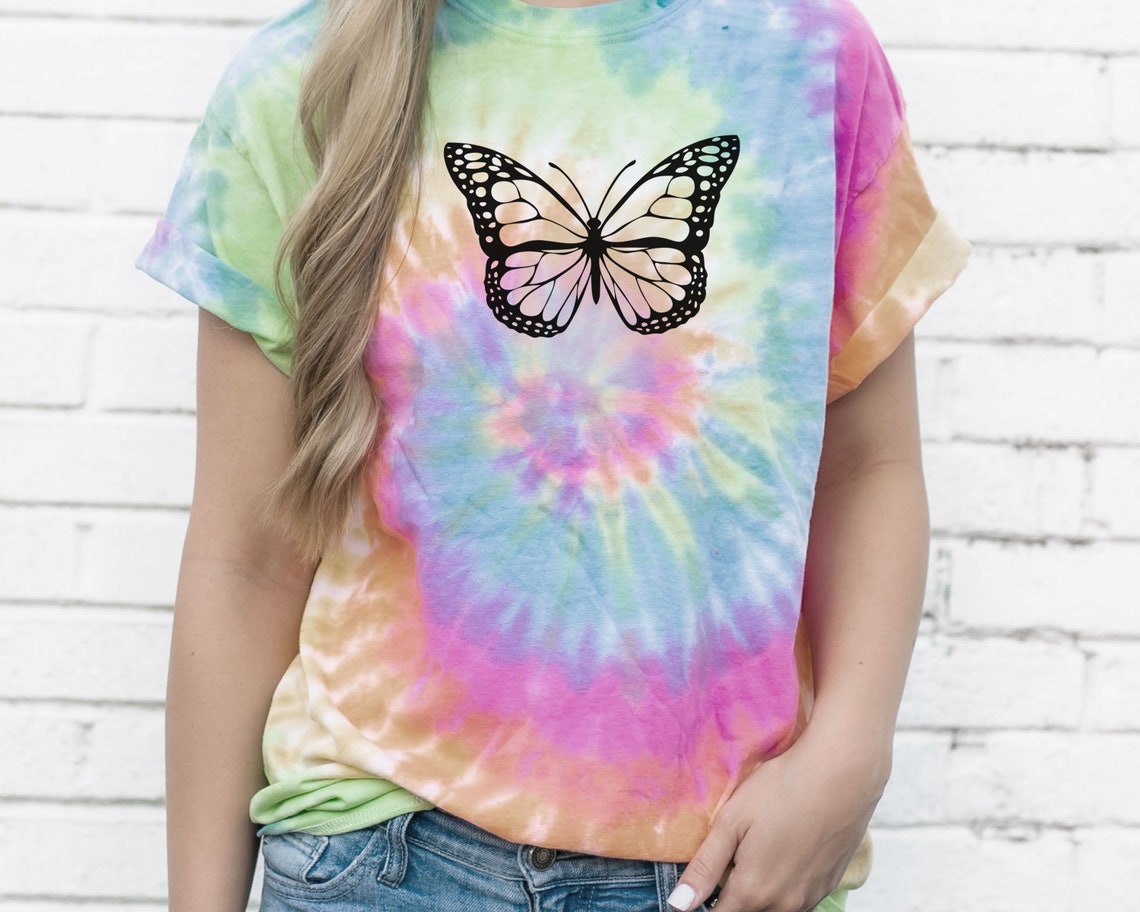 tie dye shirt with butterfly