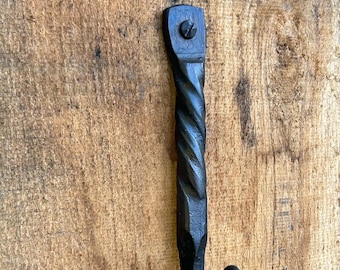 Gancho para atizador de fuego forjado a mano hecho por herrero