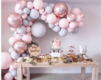 baby shower with balloons