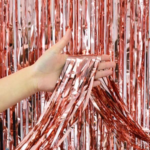 Rose Gold Fringe Curtain Backdrop (2mx1m), Rose Gold Streamer Curtains, Metallic Tinsel Foil Fringe, Party Decorations, Backdrop Prop