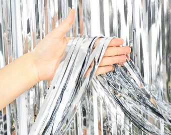 Silver Fringe Curtain Backdrop (2mx1m), Silver Streamer Curtains, Metallic Tinsel Foil Fringe, Silver Party Decor, Backdrop Prop