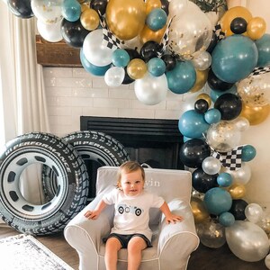 Kit de arco de globos personalizado para fiestas de segundo cumpleaños, kit de guirnalda de globos personalizada para segundo cumpleaños, globos para cumpleaños de niño o niña de dos años imagen 3