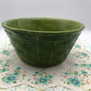 Vintage 1960s, Avocado Green, California USA, Ceramic, Basket weave, Planter bowl, Indoor Planter, Succulent Planter, Basket Weave, USA Made
